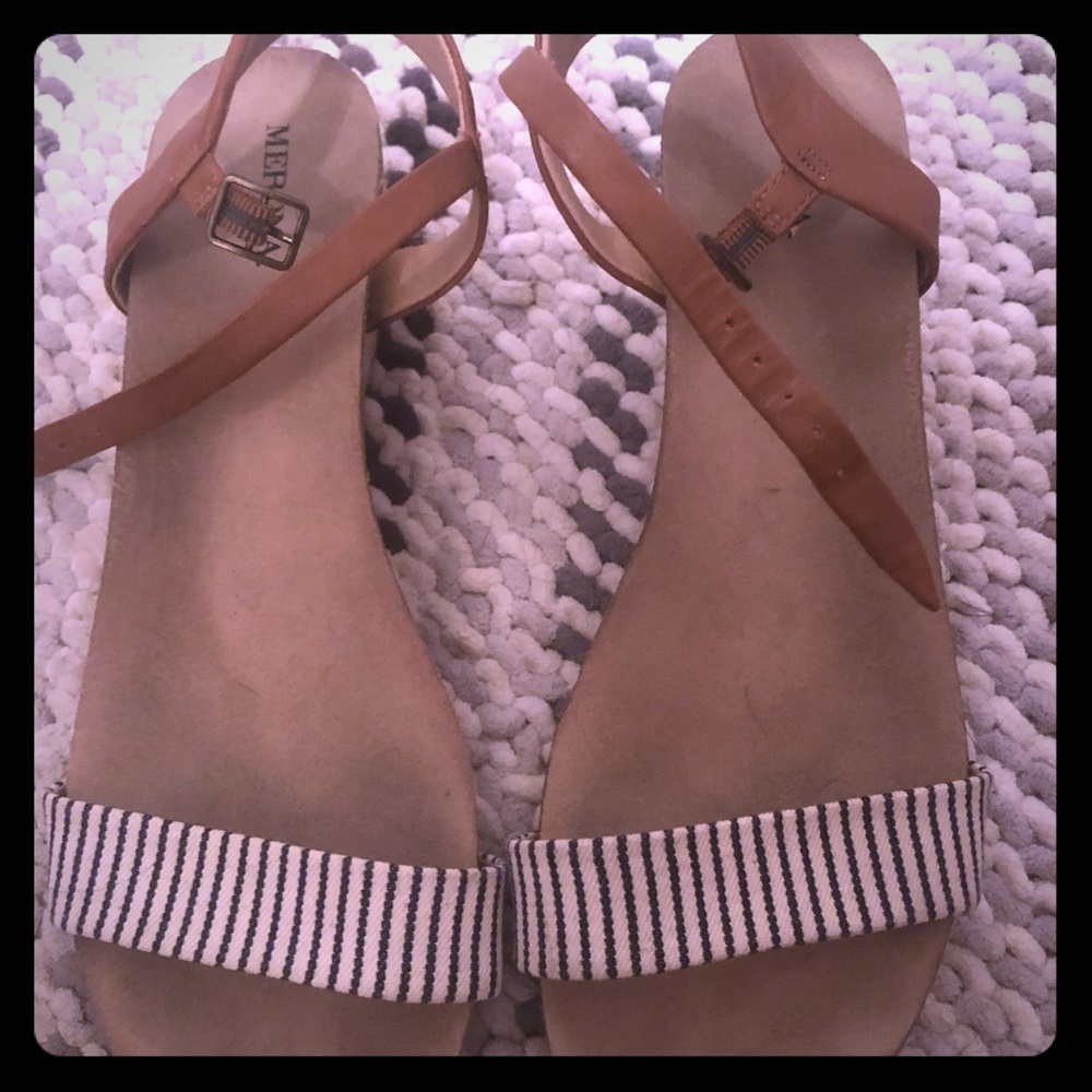Target heel sandal